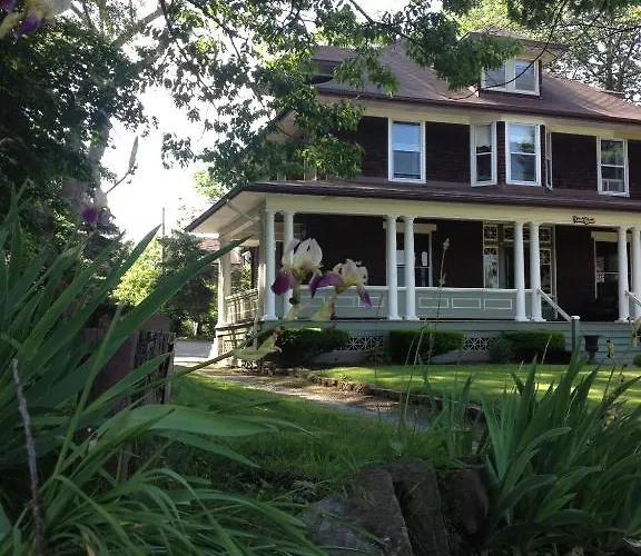 Historic Lion'S Head C1910 Bed & Breakfast Niagara Falls